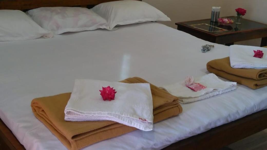 Koynanagar Vinee'S Kitchen And Motel מראה חיצוני תמונה